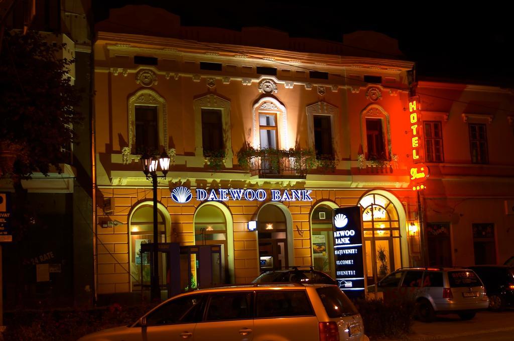 Hotel Dana 2 萨图马雷 外观 照片